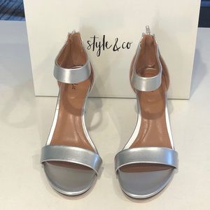 Style & Co Silver sandal